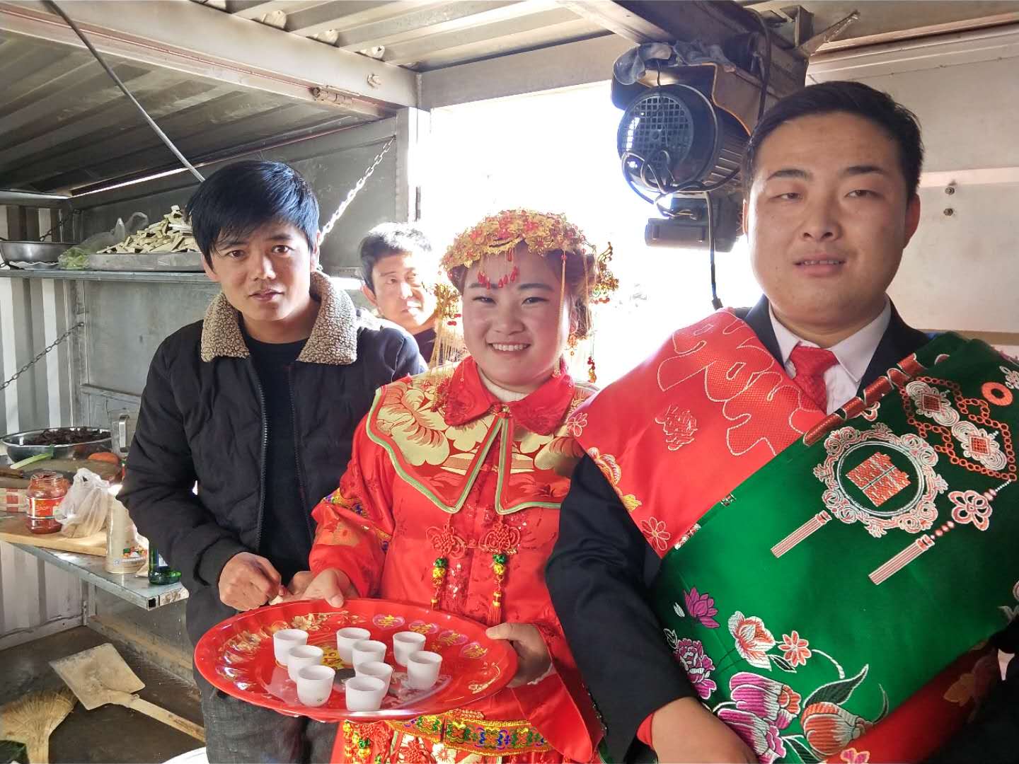 志丹县  吴堡乡小山村  祝：姑舅  新婚快乐   白头偕老