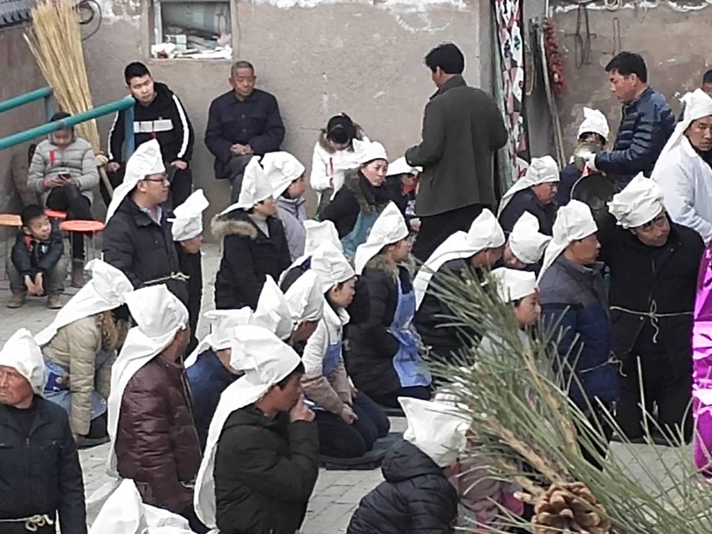 志丹县   义正镇  小山村  祝：舅 爷爷 一路走好