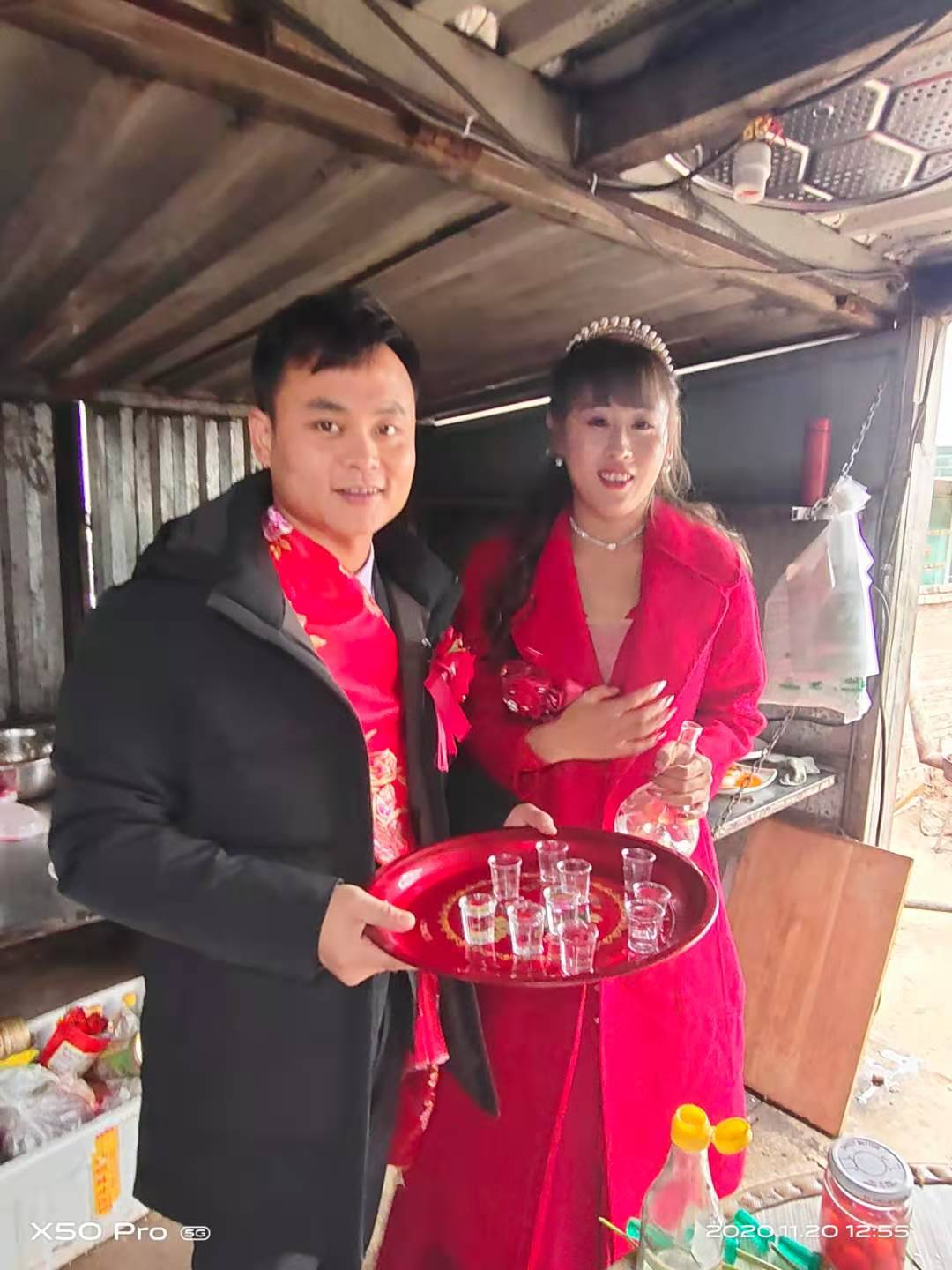 志丹县旦八镇小西沟山村祝新郎新娘新白头偕老